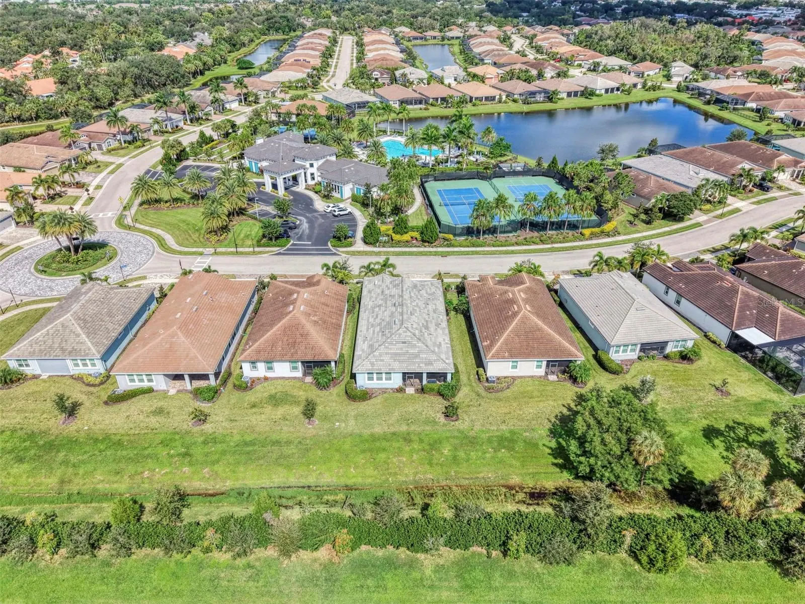 5941 LONG SHORE LOOP