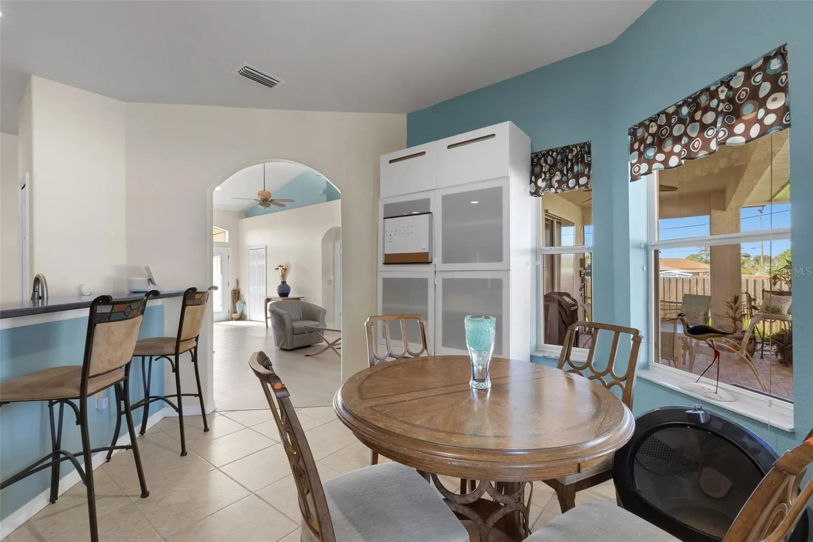 1232 PORPOISE RD