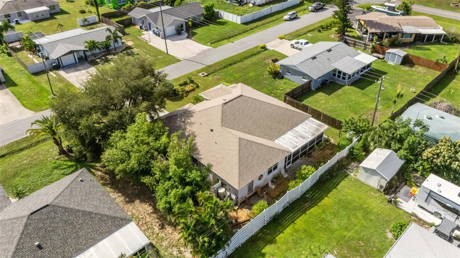 1232 PORPOISE RD