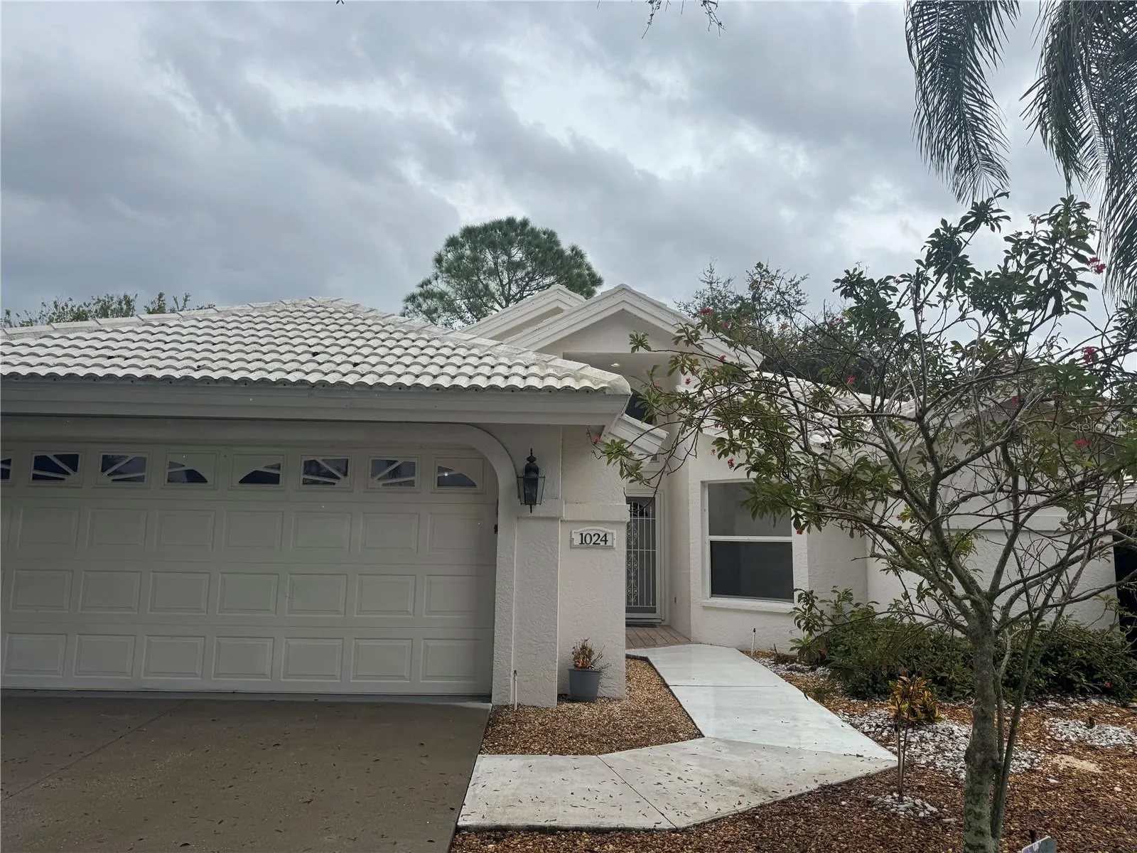 1024 HARBOR TOWN DR