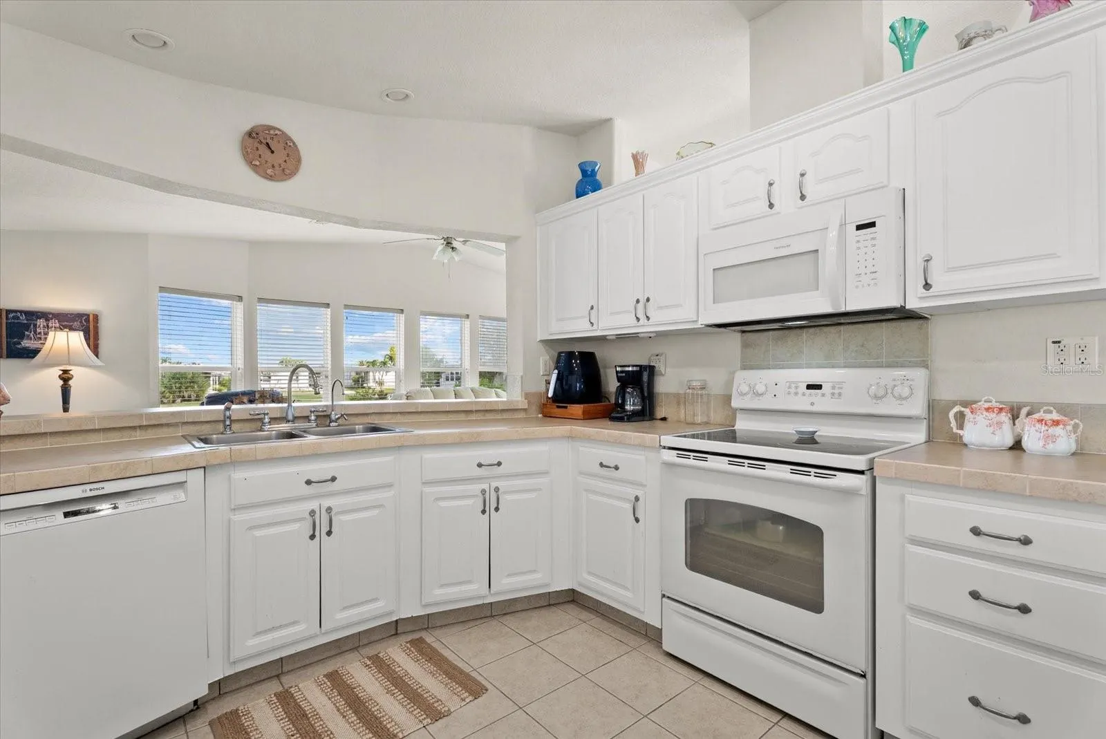 636 BLACKBURN BLVD
