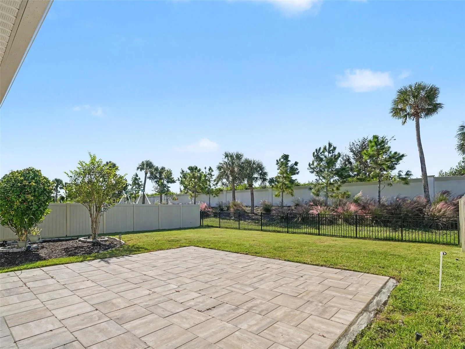 5731 WOODLAND SAGE DR