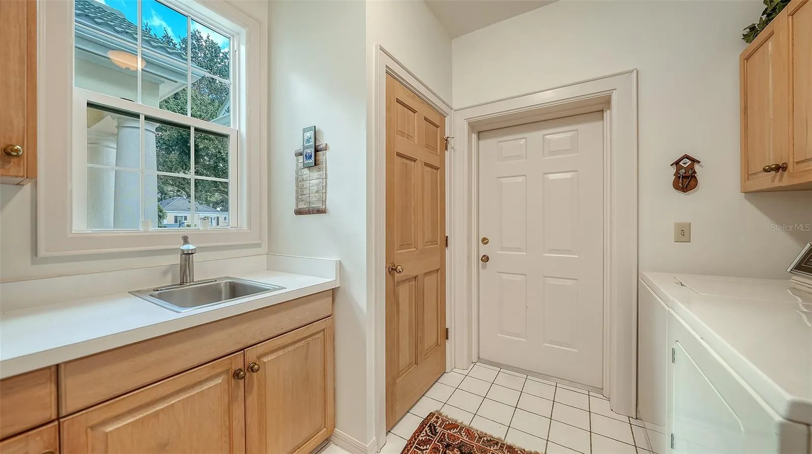 227 SAINT JAMES PARK