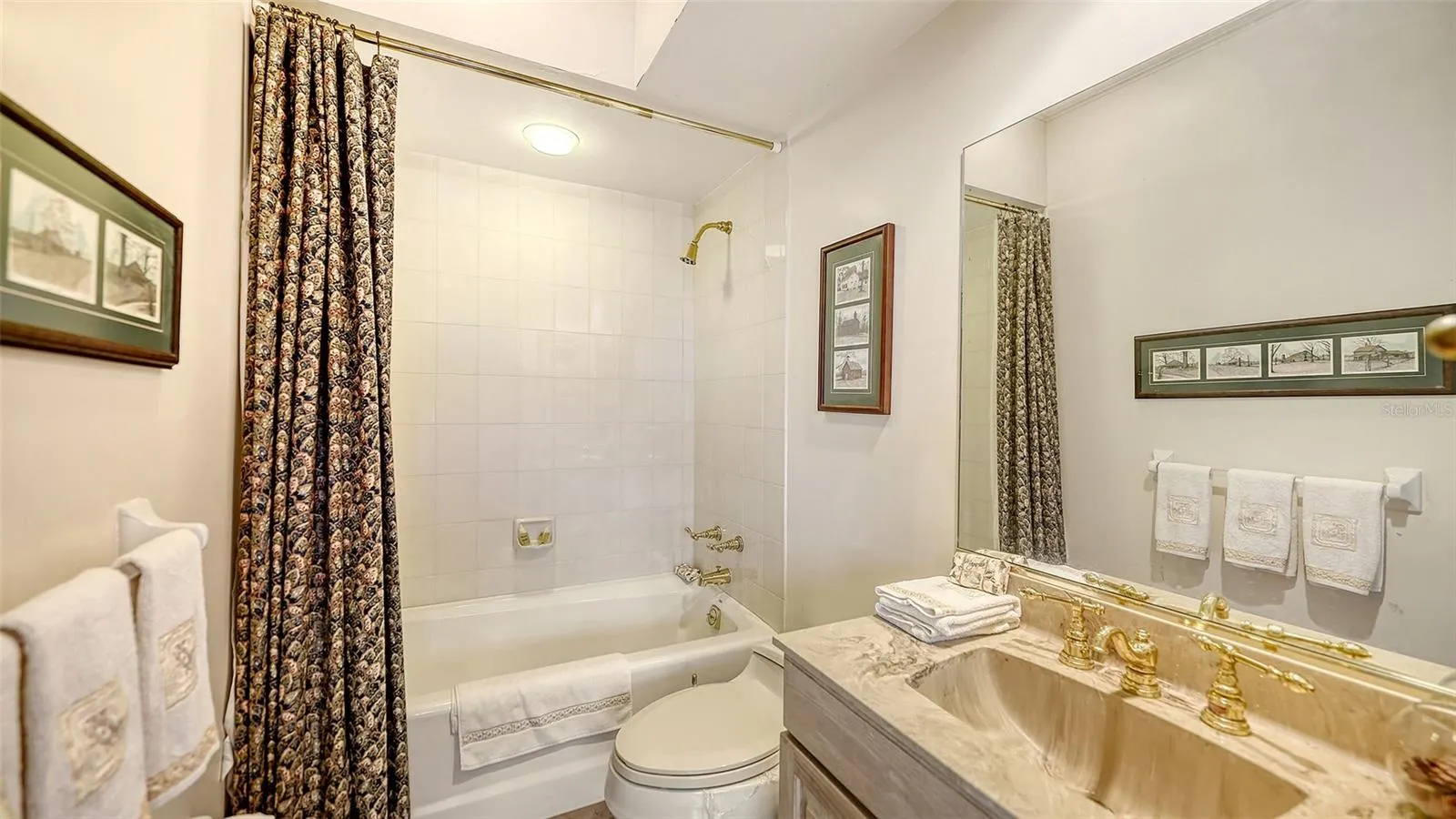 227 SAINT JAMES PARK