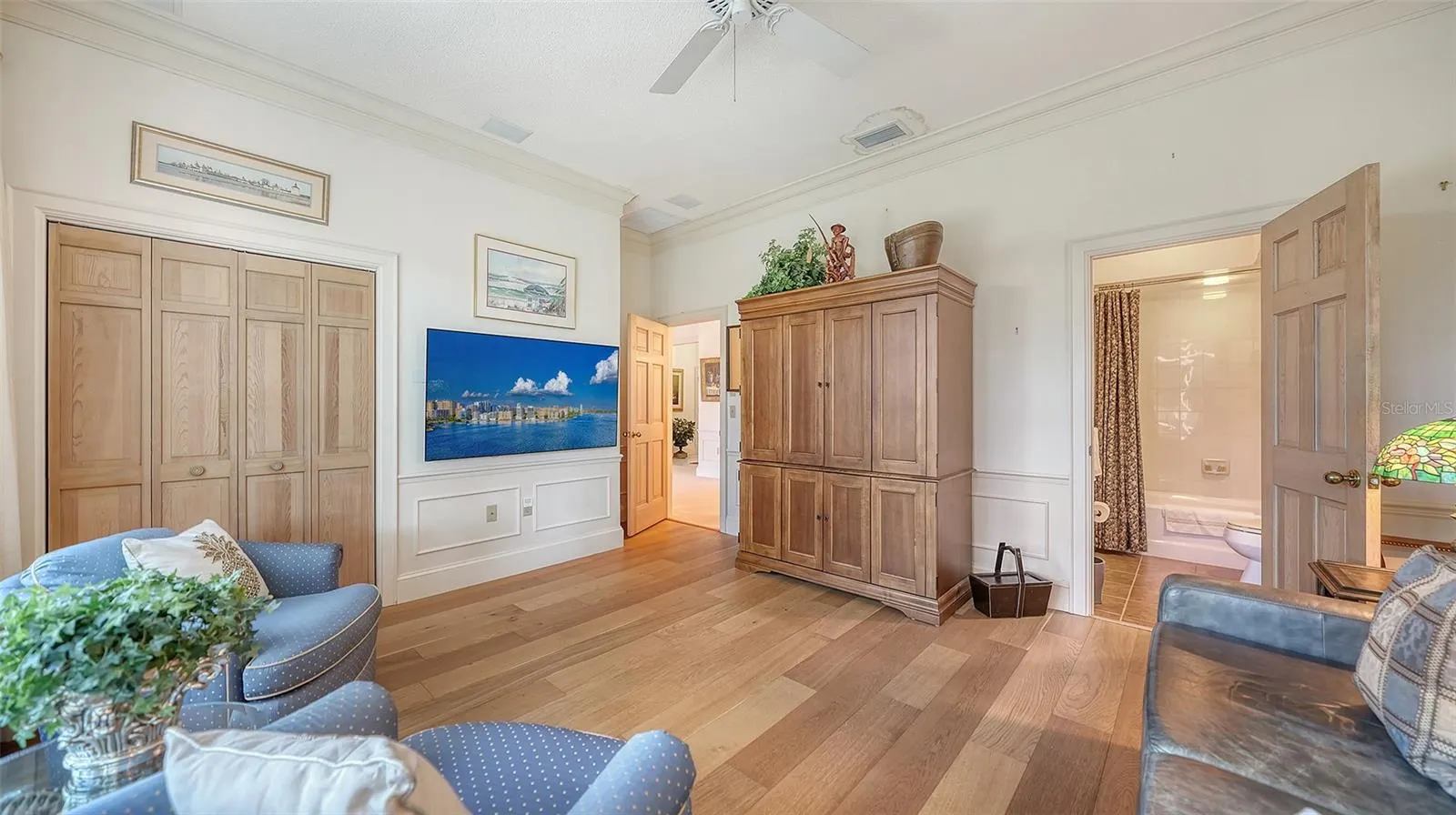 227 SAINT JAMES PARK