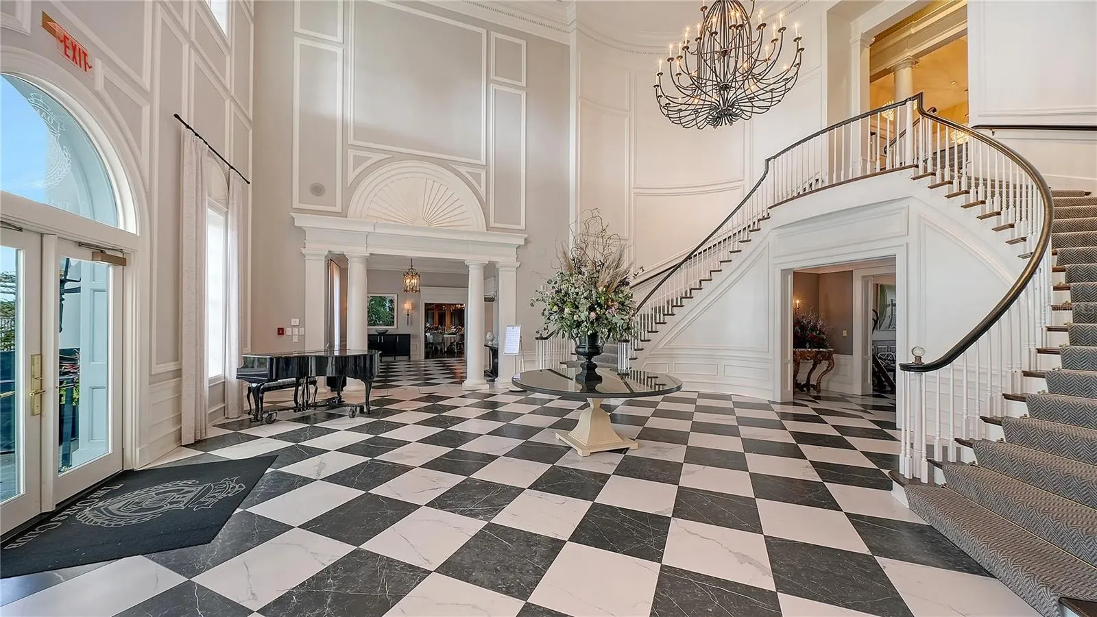 227 SAINT JAMES PARK