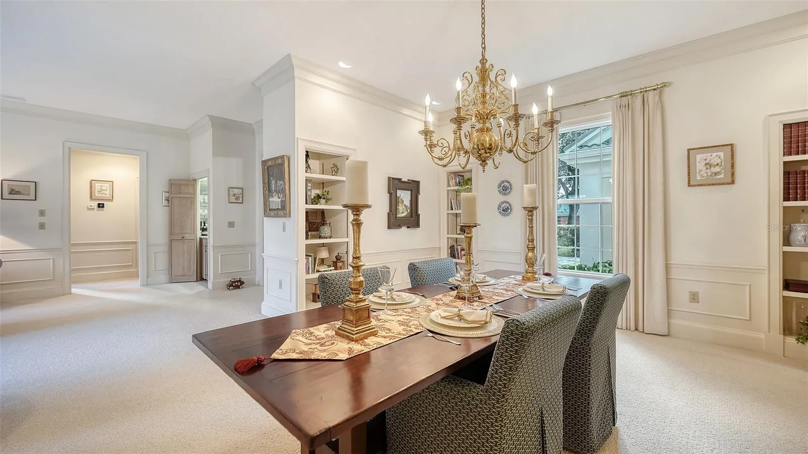 227 SAINT JAMES PARK