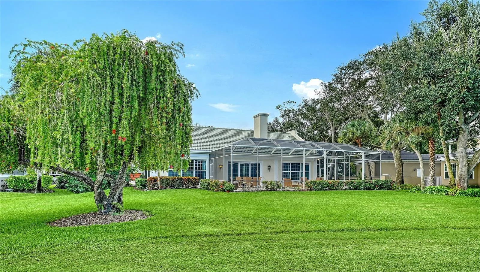 227 SAINT JAMES PARK