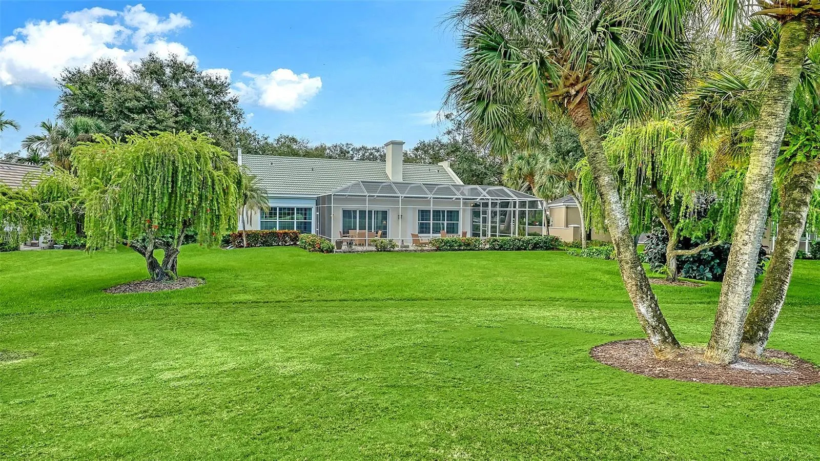 227 SAINT JAMES PARK