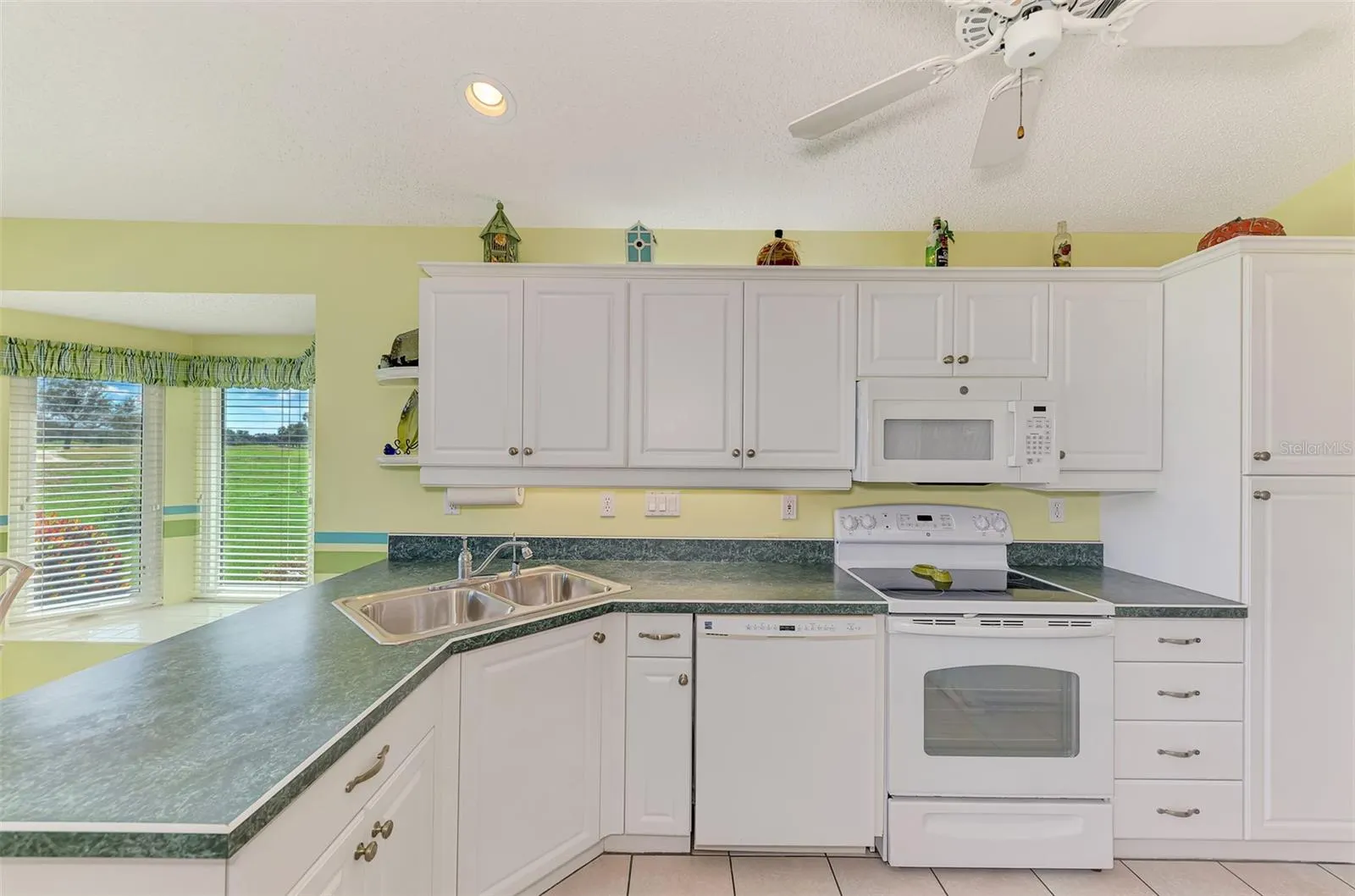 748 CONNEMARA CT