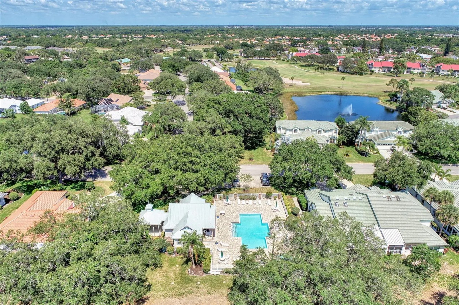 748 CONNEMARA CT