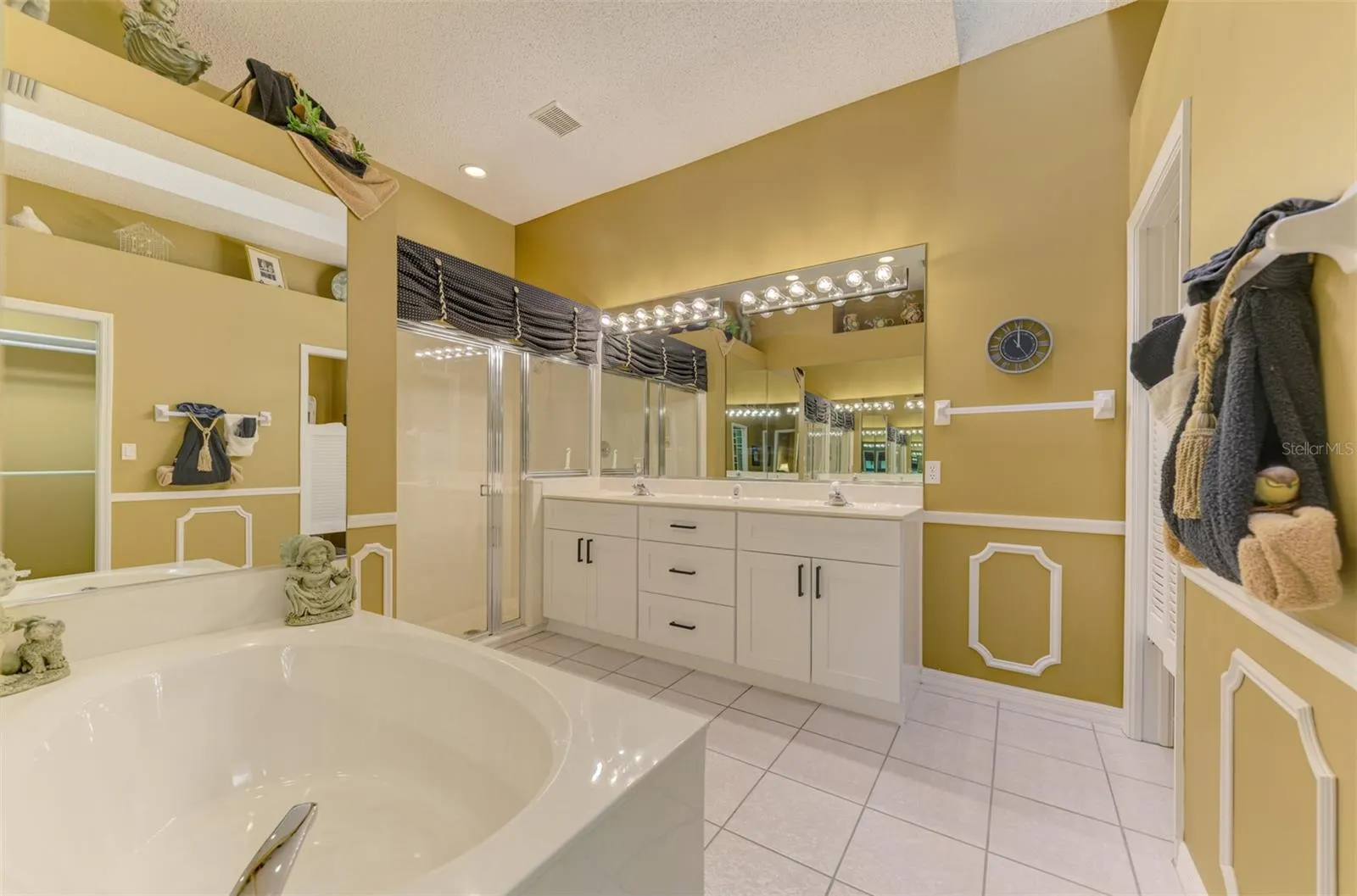 748 CONNEMARA CT