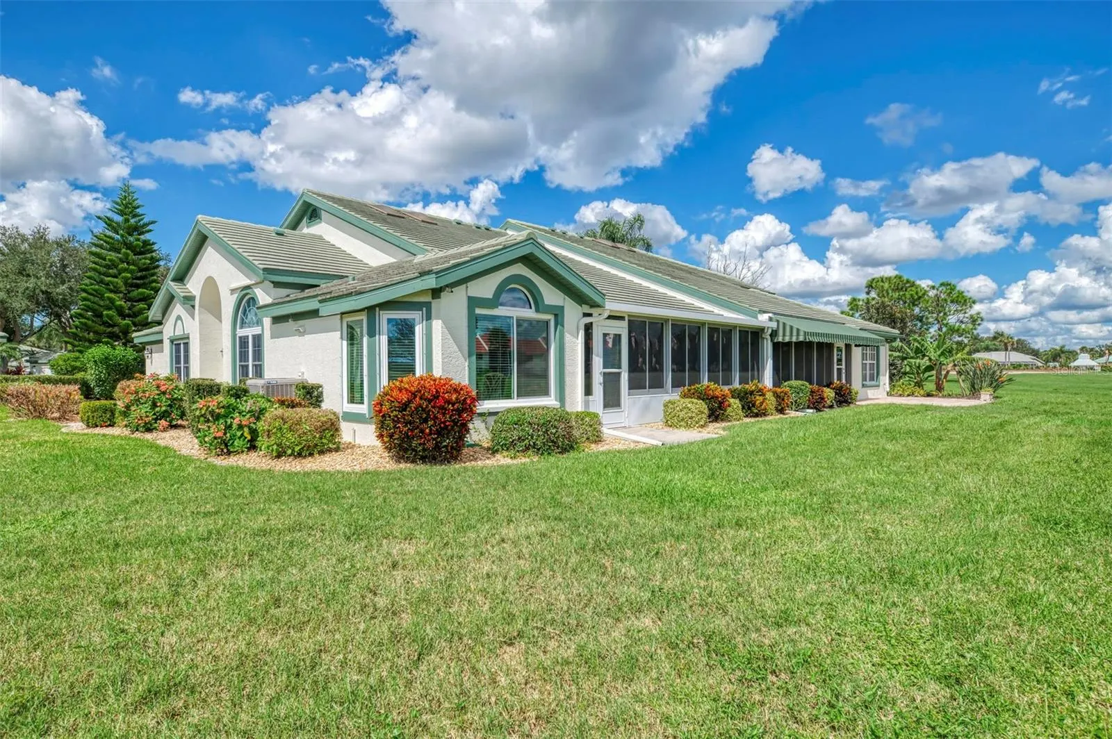 748 CONNEMARA CT