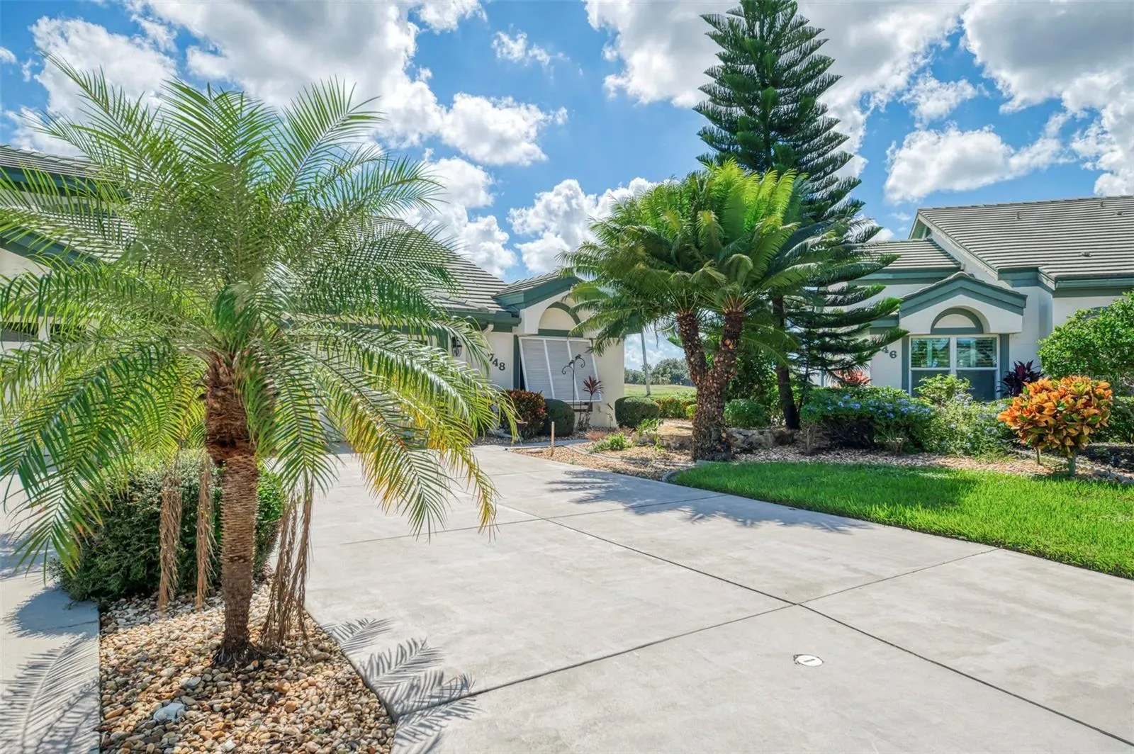 748 CONNEMARA CT