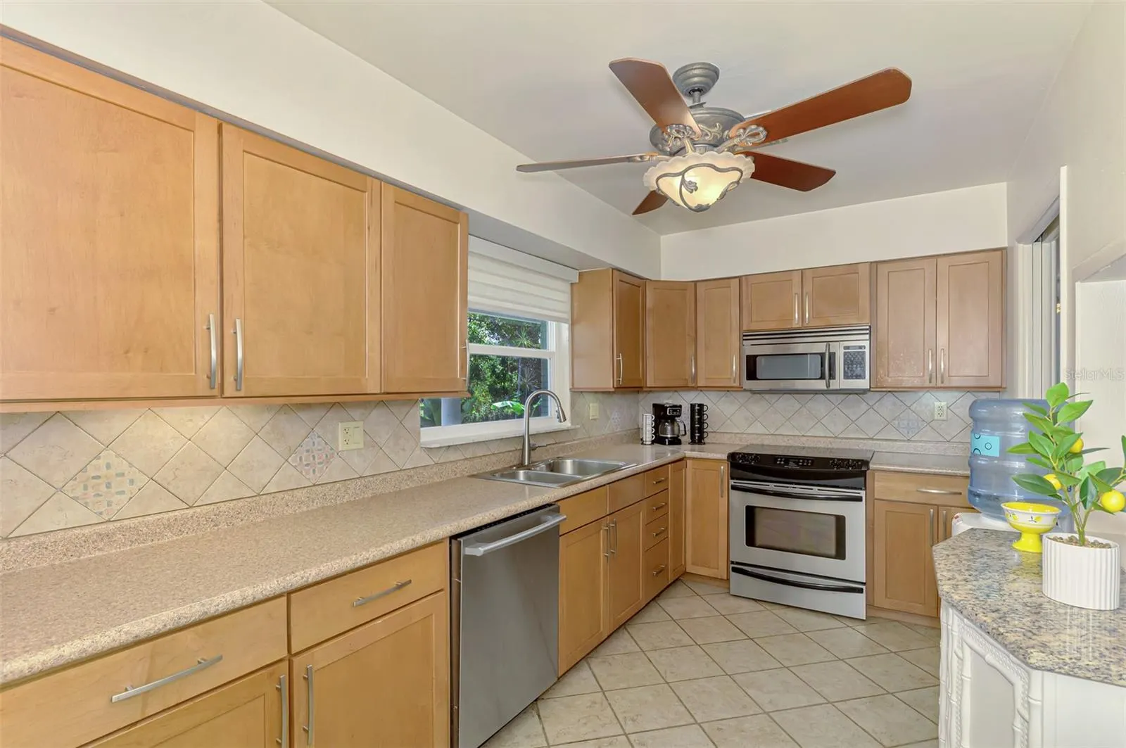 3078 SPENCER LN