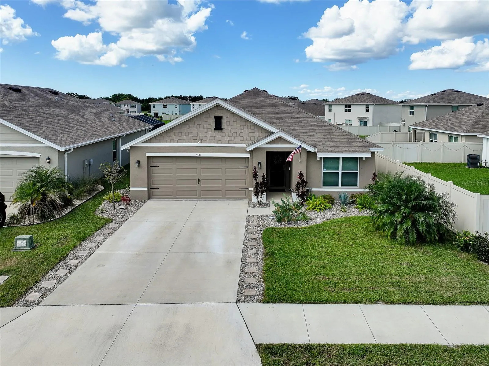 5531 FLAGSTONE TRL