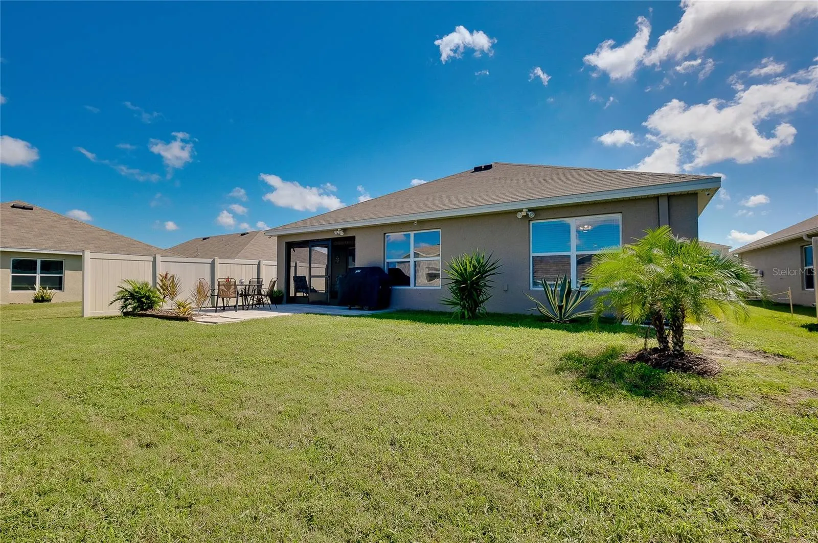 5531 FLAGSTONE TRL