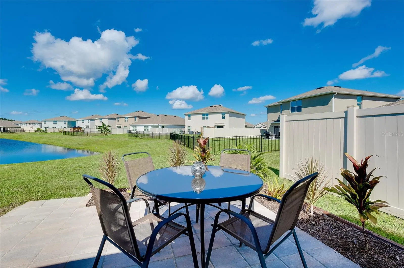 5531 FLAGSTONE TRL