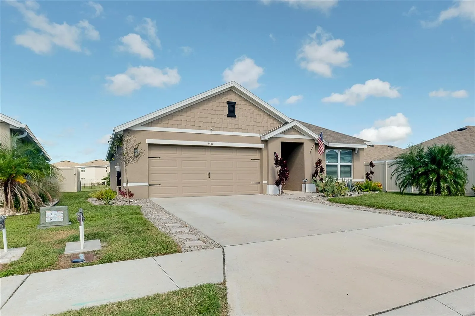 5531 FLAGSTONE TRL