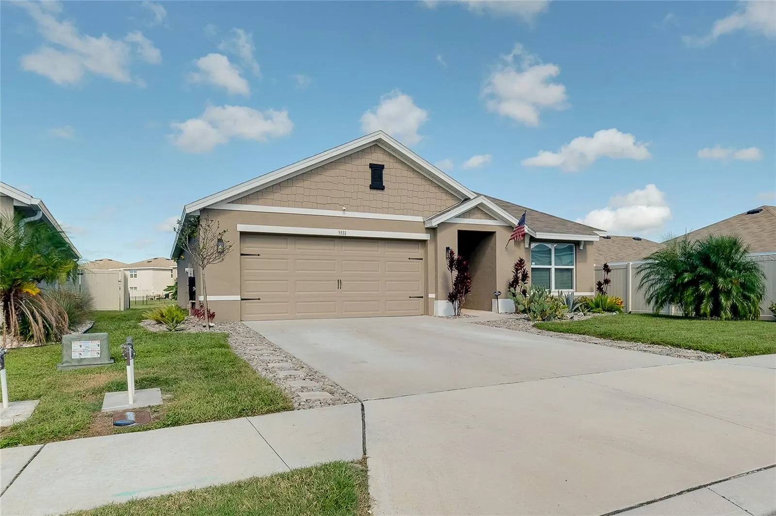 5531 FLAGSTONE TRL