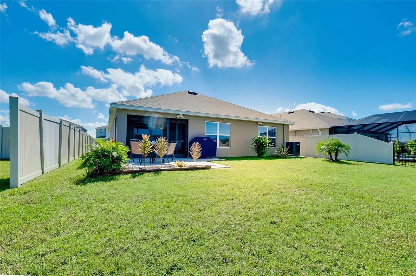 5531 FLAGSTONE TRL