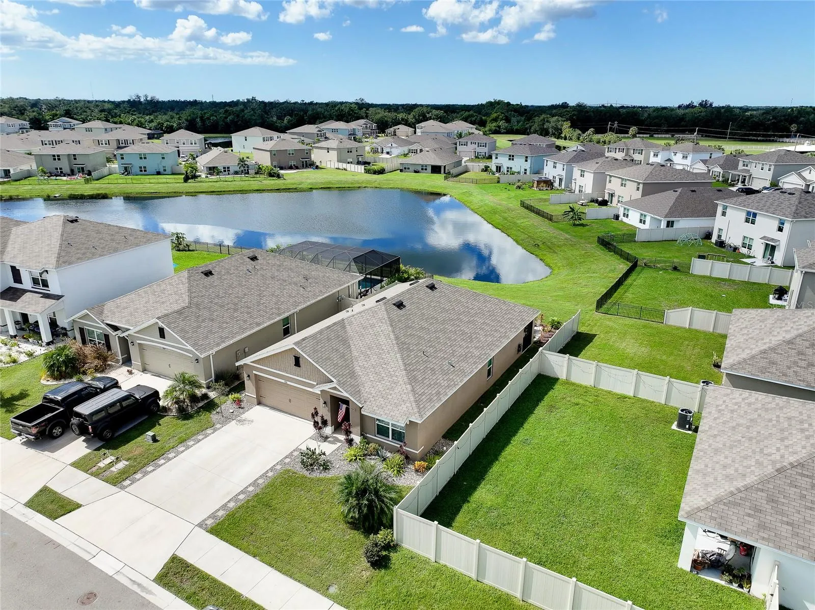 5531 FLAGSTONE TRL