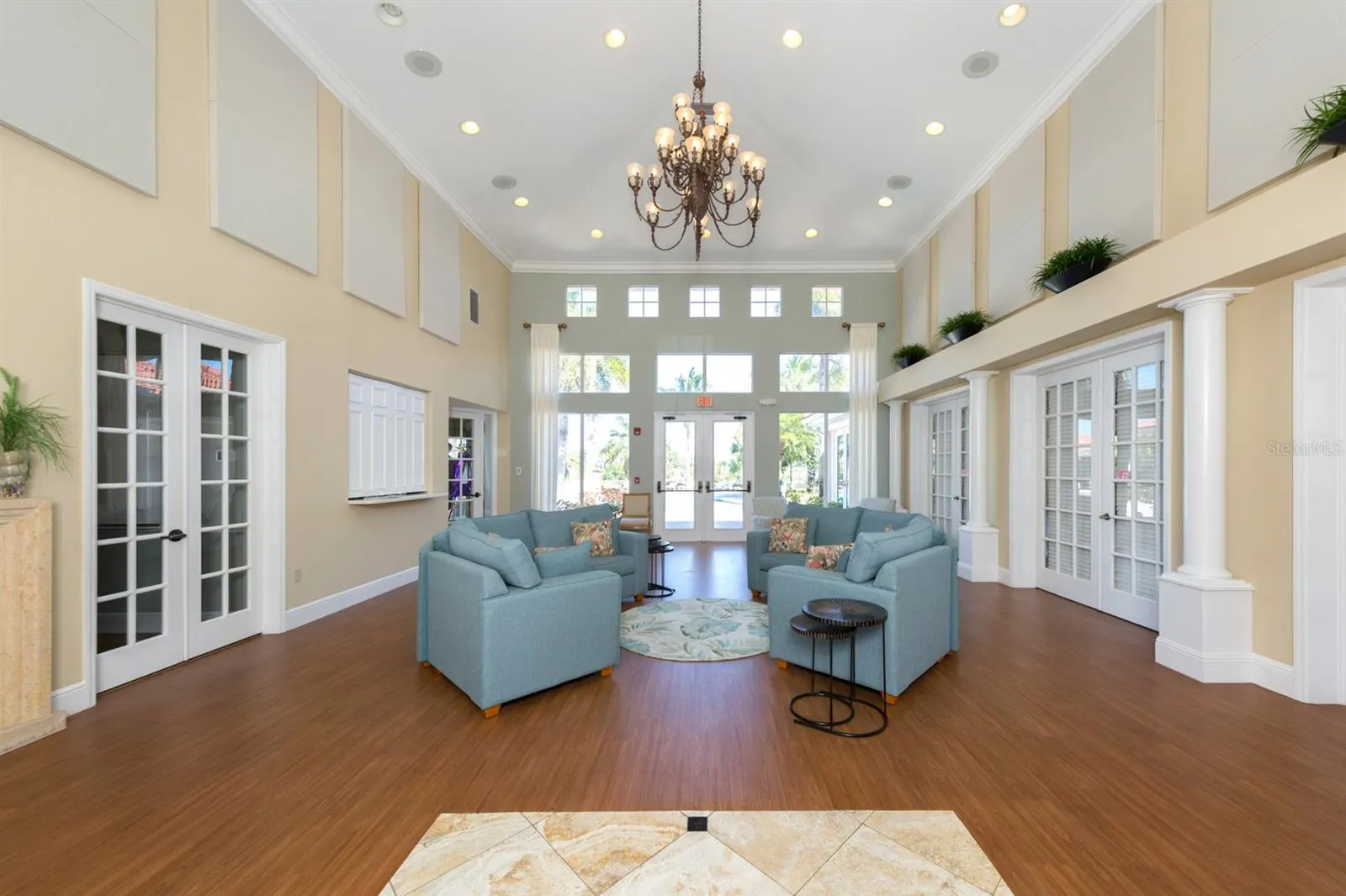 637 MISTY PINE DR