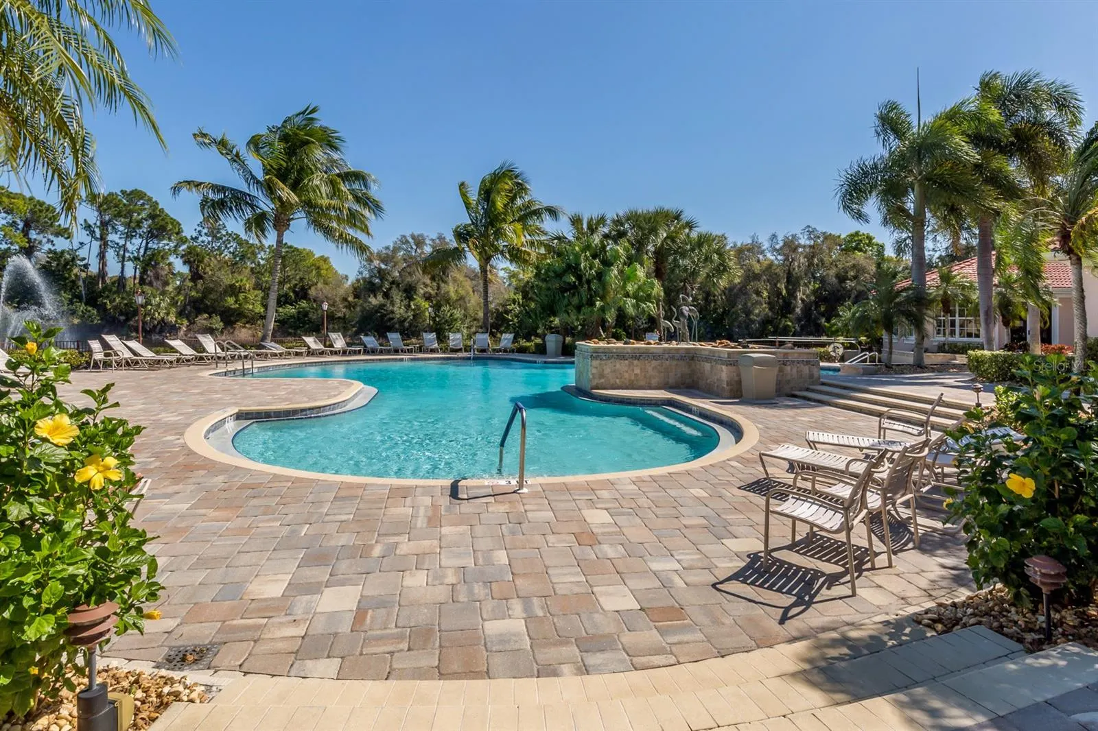 637 MISTY PINE DR