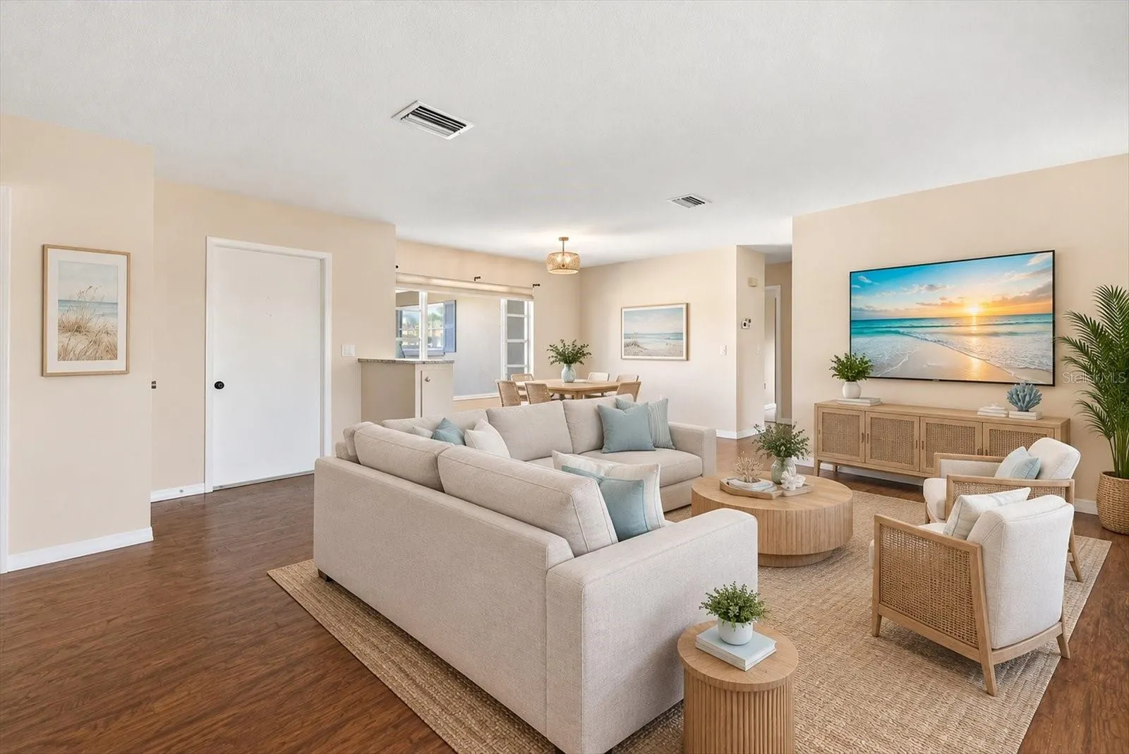 832 S GONDOLA DR
