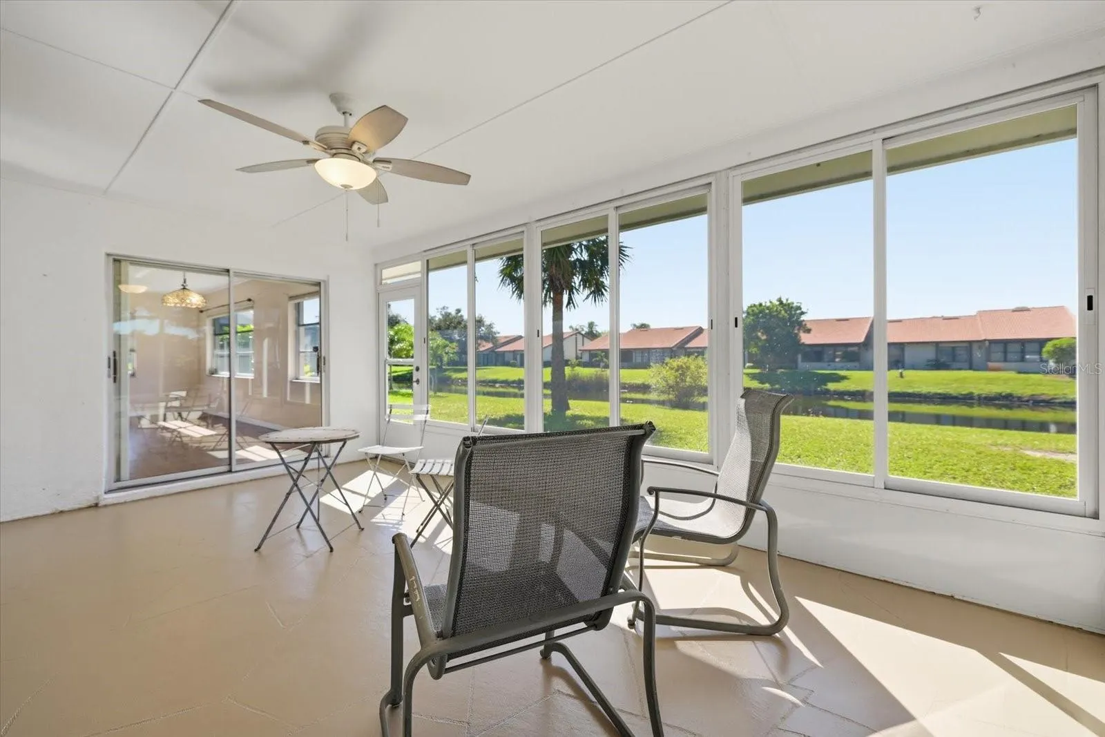 832 S GONDOLA DR