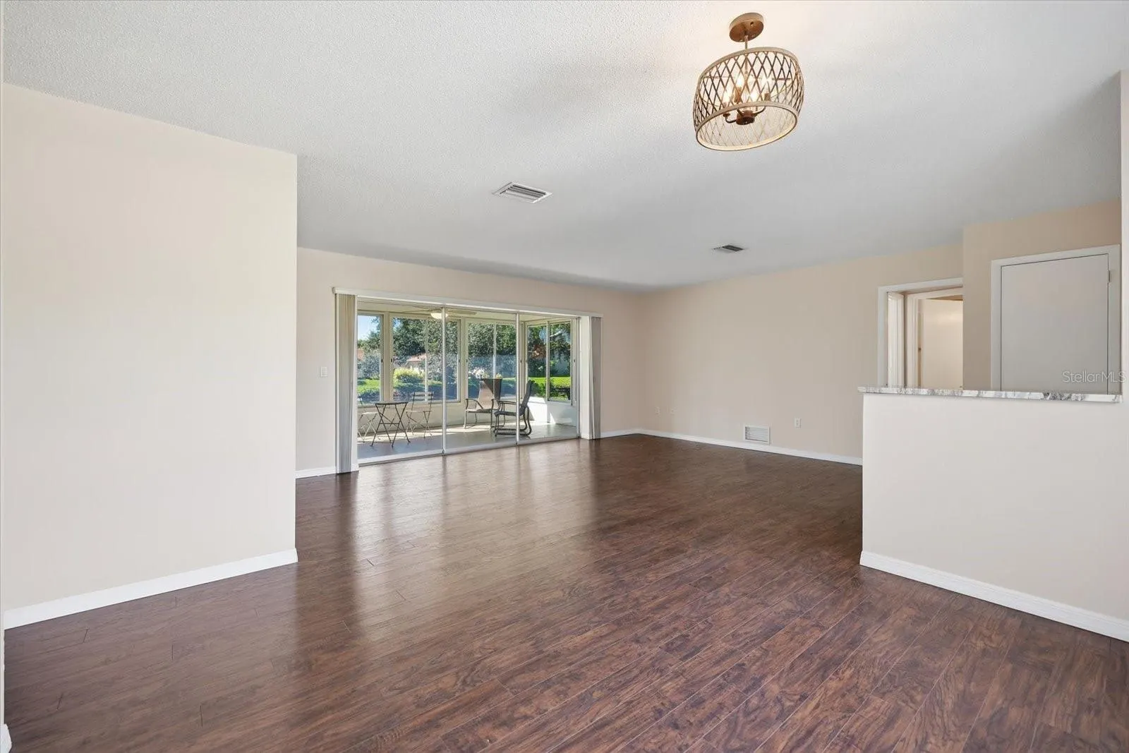 832 S GONDOLA DR
