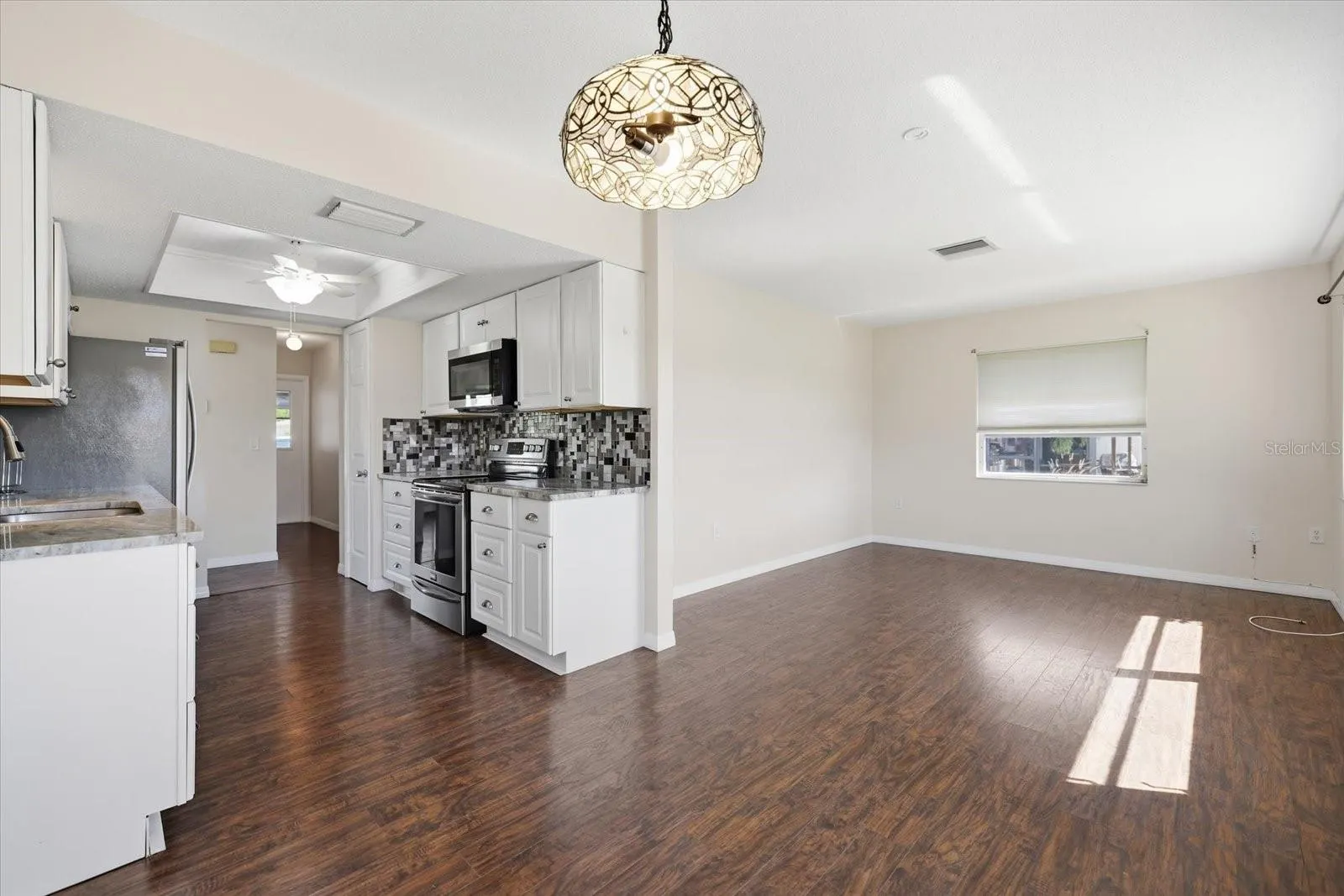 832 S GONDOLA DR