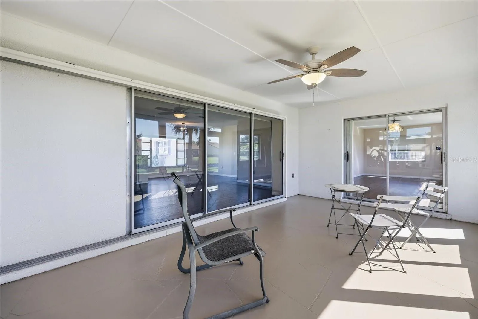 832 S GONDOLA DR