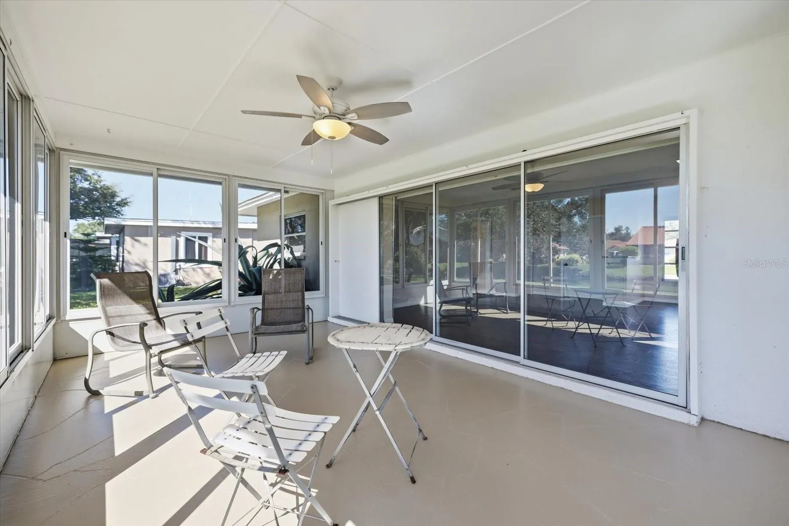 832 S GONDOLA DR