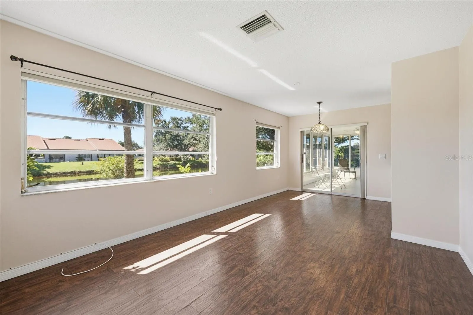 832 S GONDOLA DR