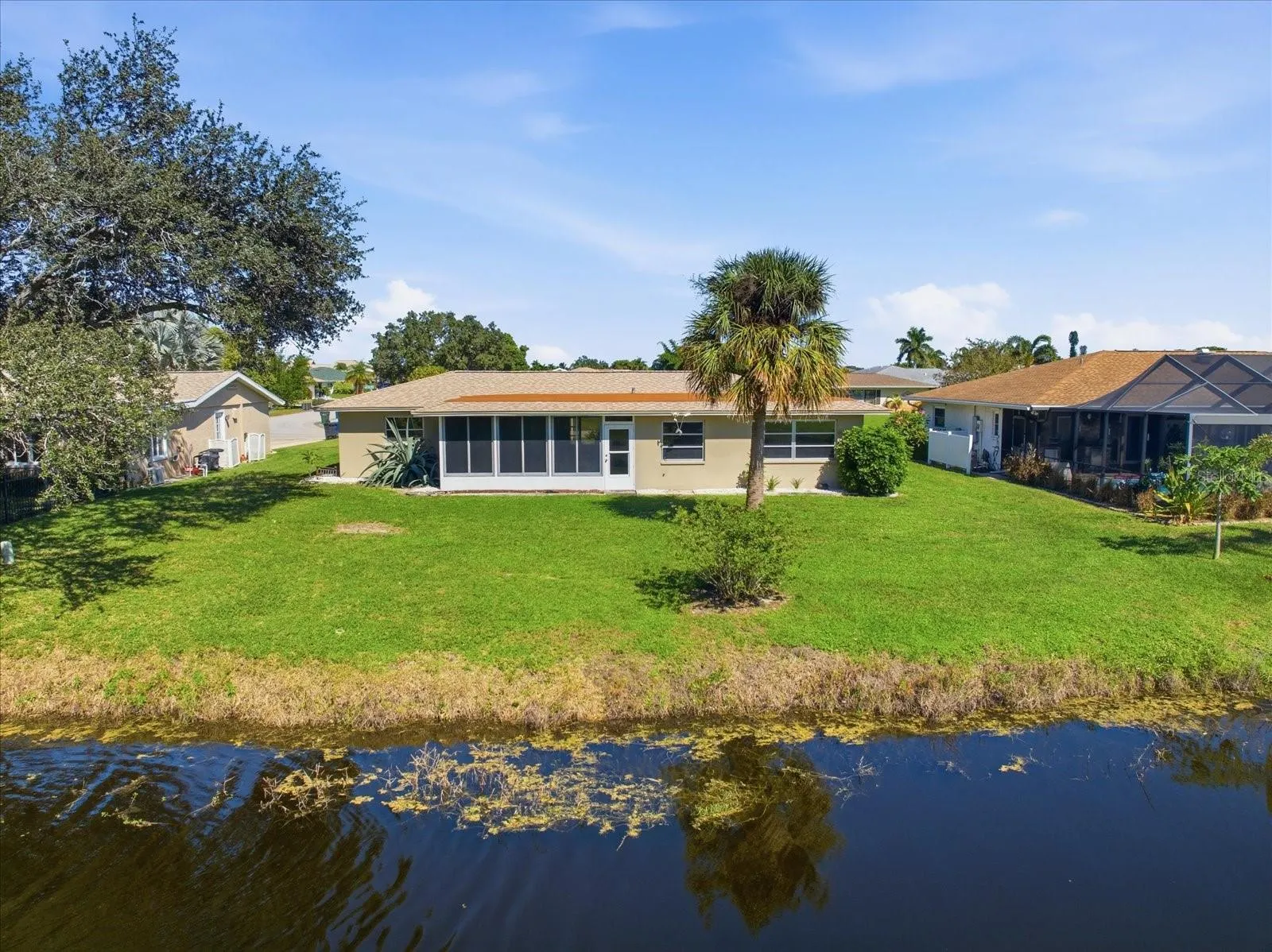 832 S GONDOLA DR