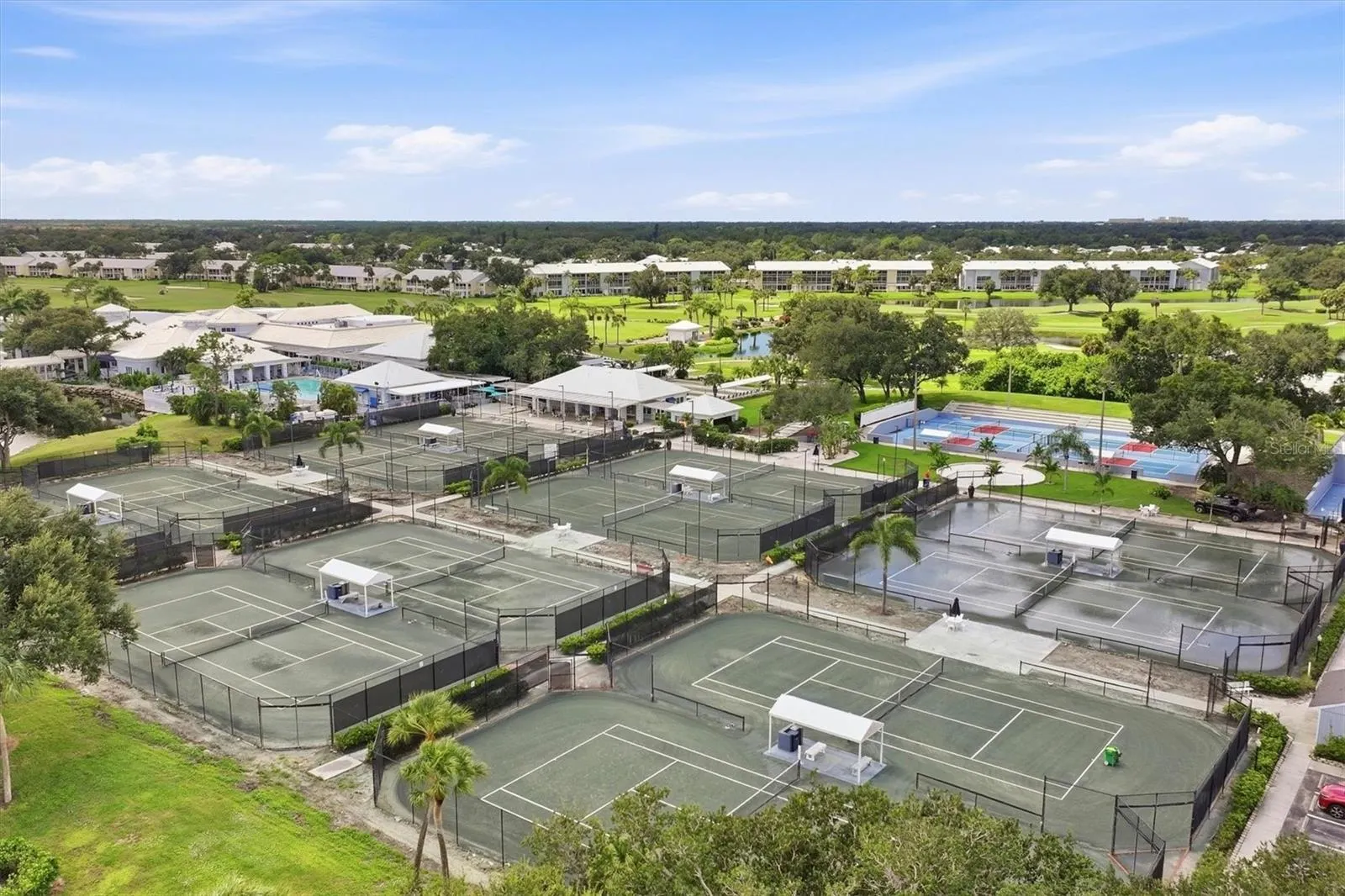 572 CLUBSIDE CIR #34 #34