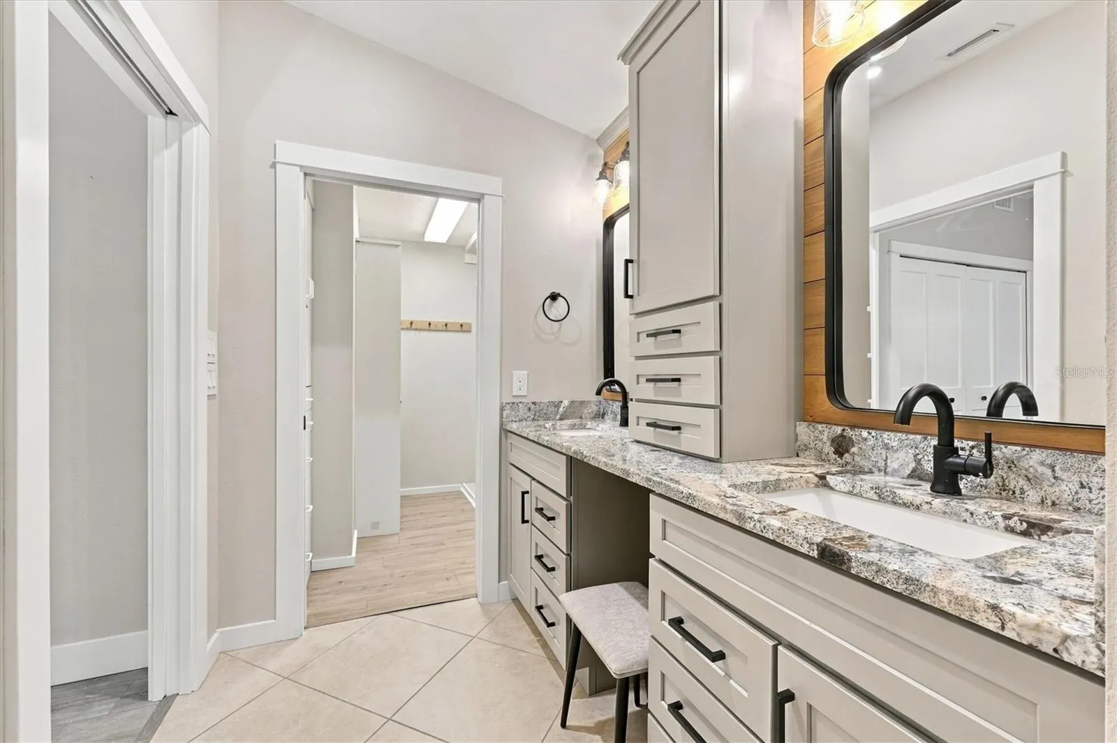 572 CLUBSIDE CIR #34 #34