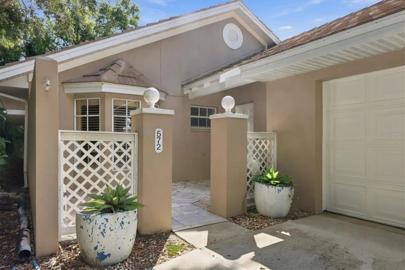 572 CLUBSIDE CIR #34 #34