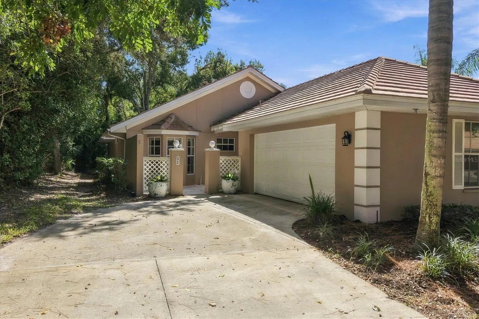 572 CLUBSIDE CIR #34 #34