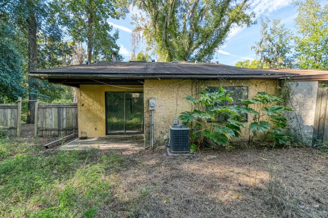 3811 STEWART WAY