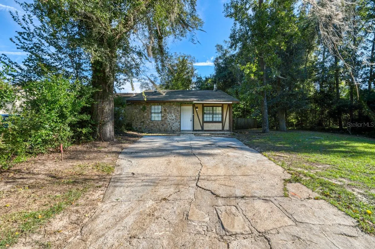 3811 STEWART WAY