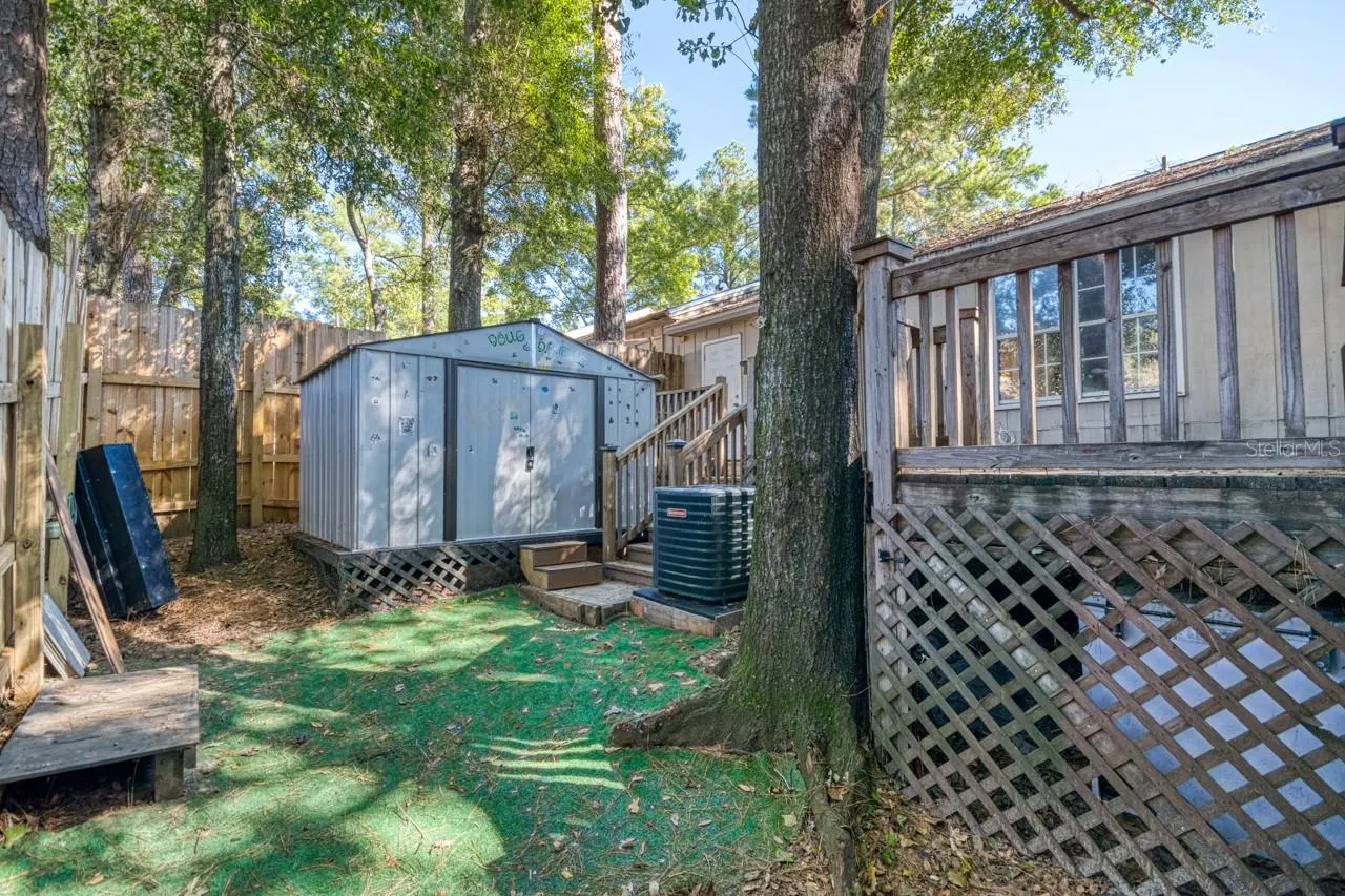 1960 CARP LN