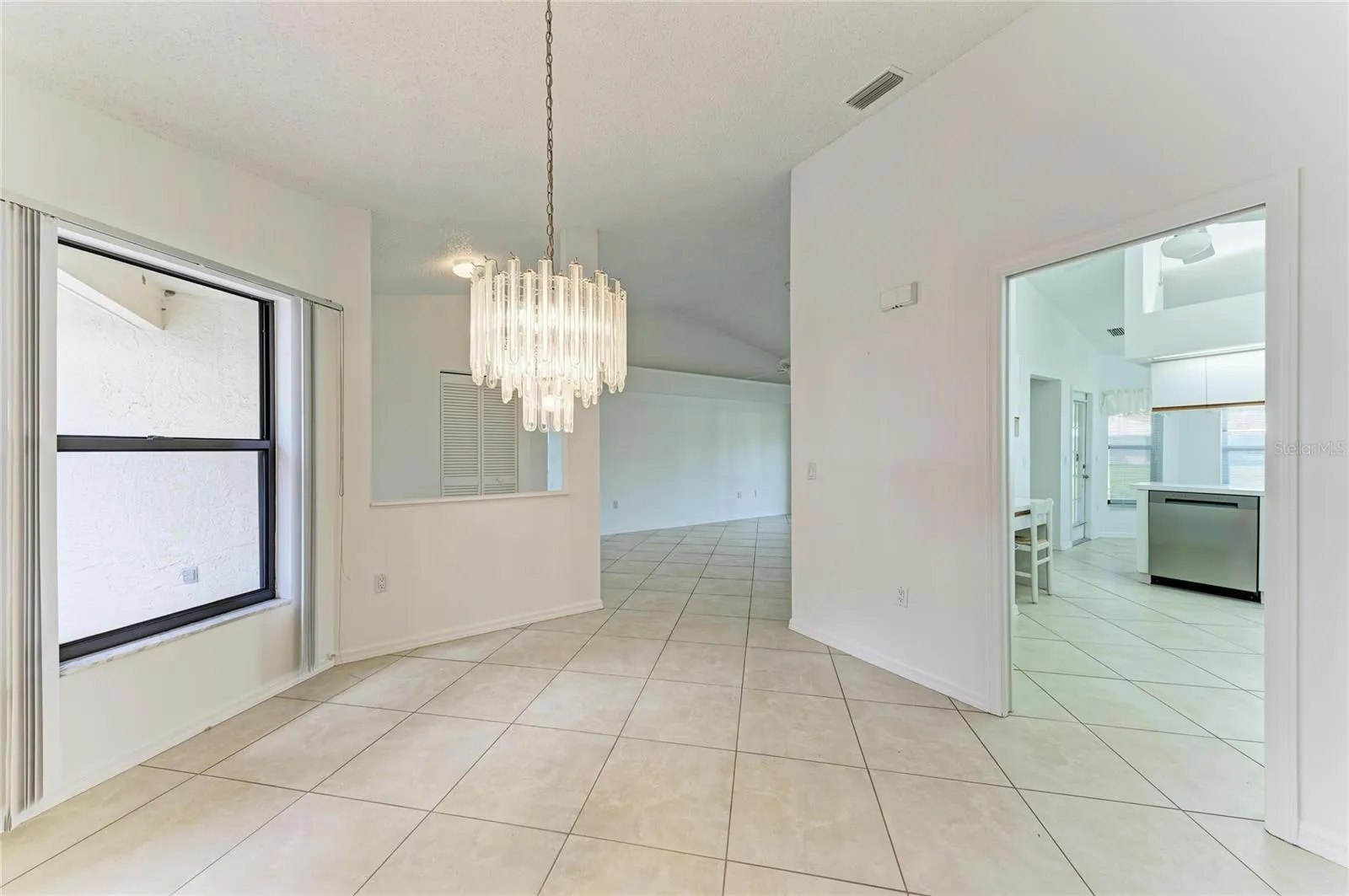 101 SOUTHAMPTON PL N #248 #248