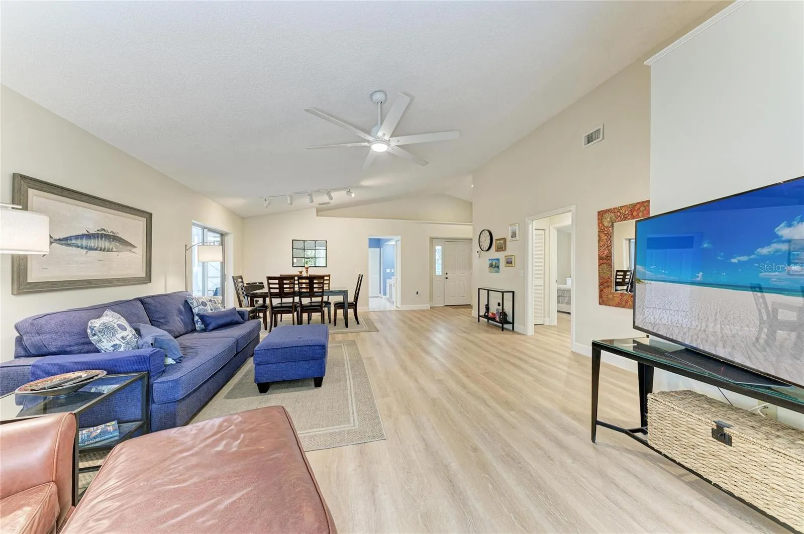 729 BRIGHTSIDE CRESCENT DR #33 #33
