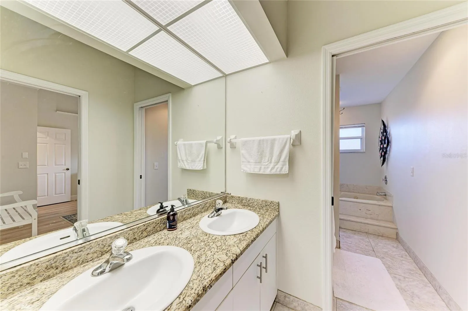 729 BRIGHTSIDE CRESCENT DR #33 #33