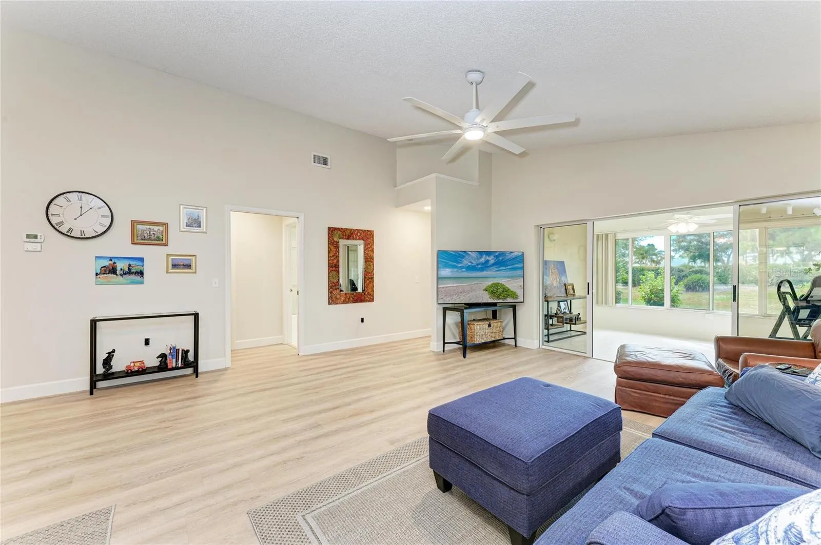 729 BRIGHTSIDE CRESCENT DR #33 #33