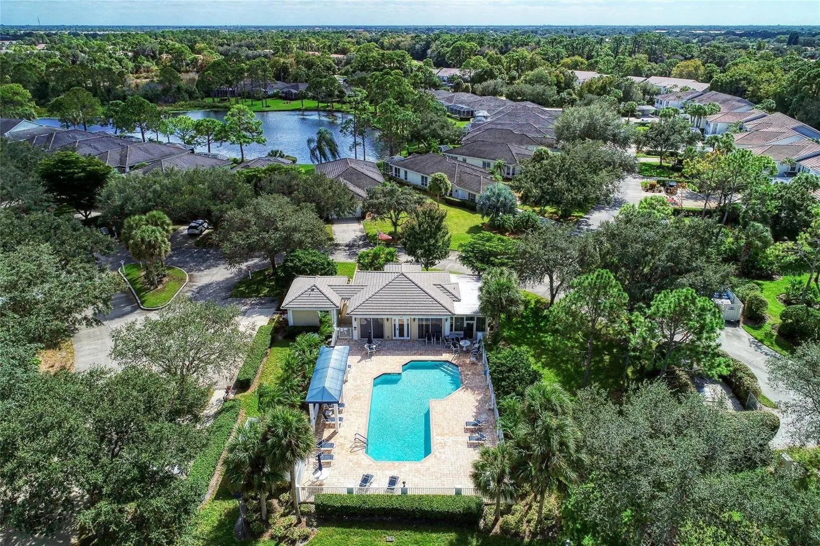 729 BRIGHTSIDE CRESCENT DR #33 #33