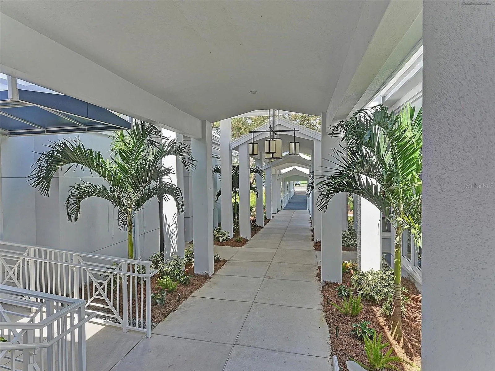 729 BRIGHTSIDE CRESCENT DR #33 #33