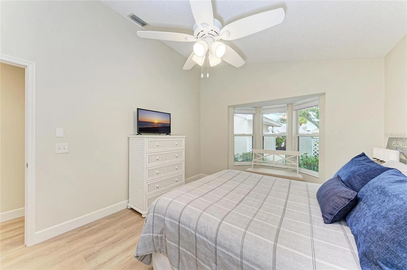 729 BRIGHTSIDE CRESCENT DR #33 #33
